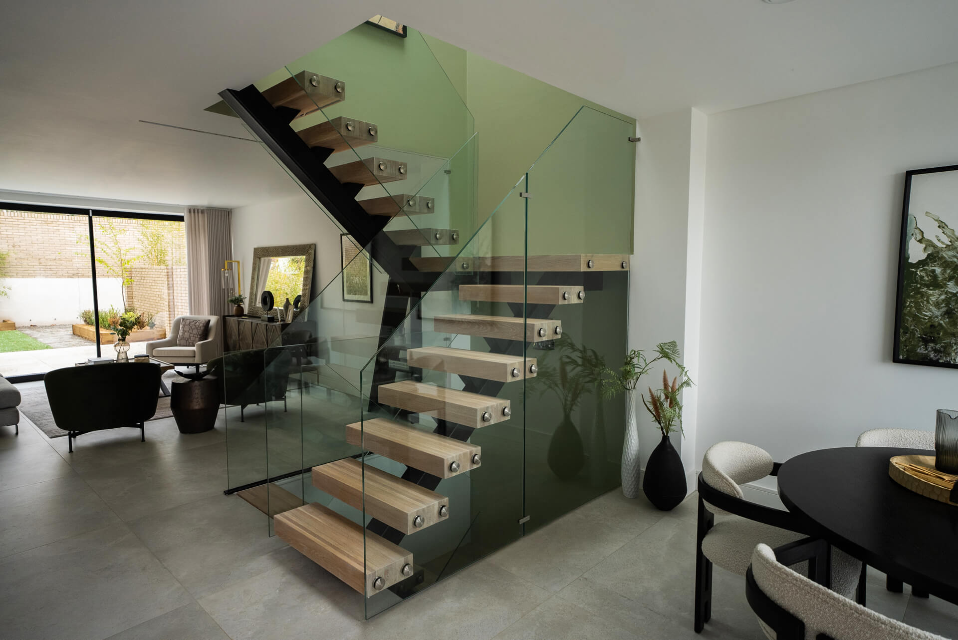 Ddc Bespoke Staircase Designs (30)