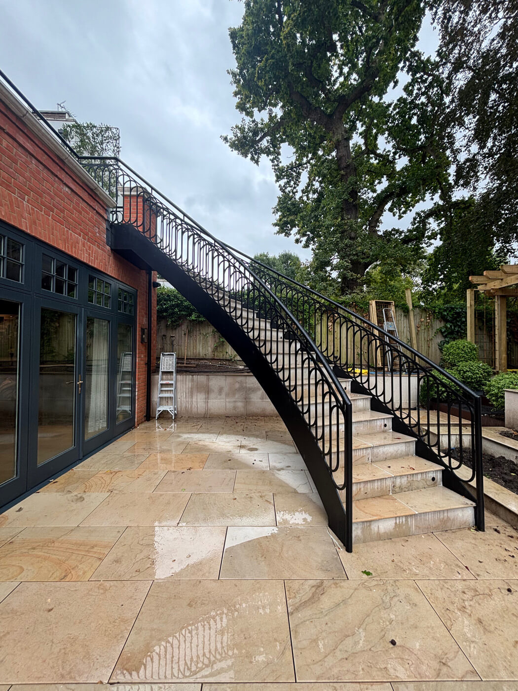 Ddc Bespoke Staircase Designs (98)
