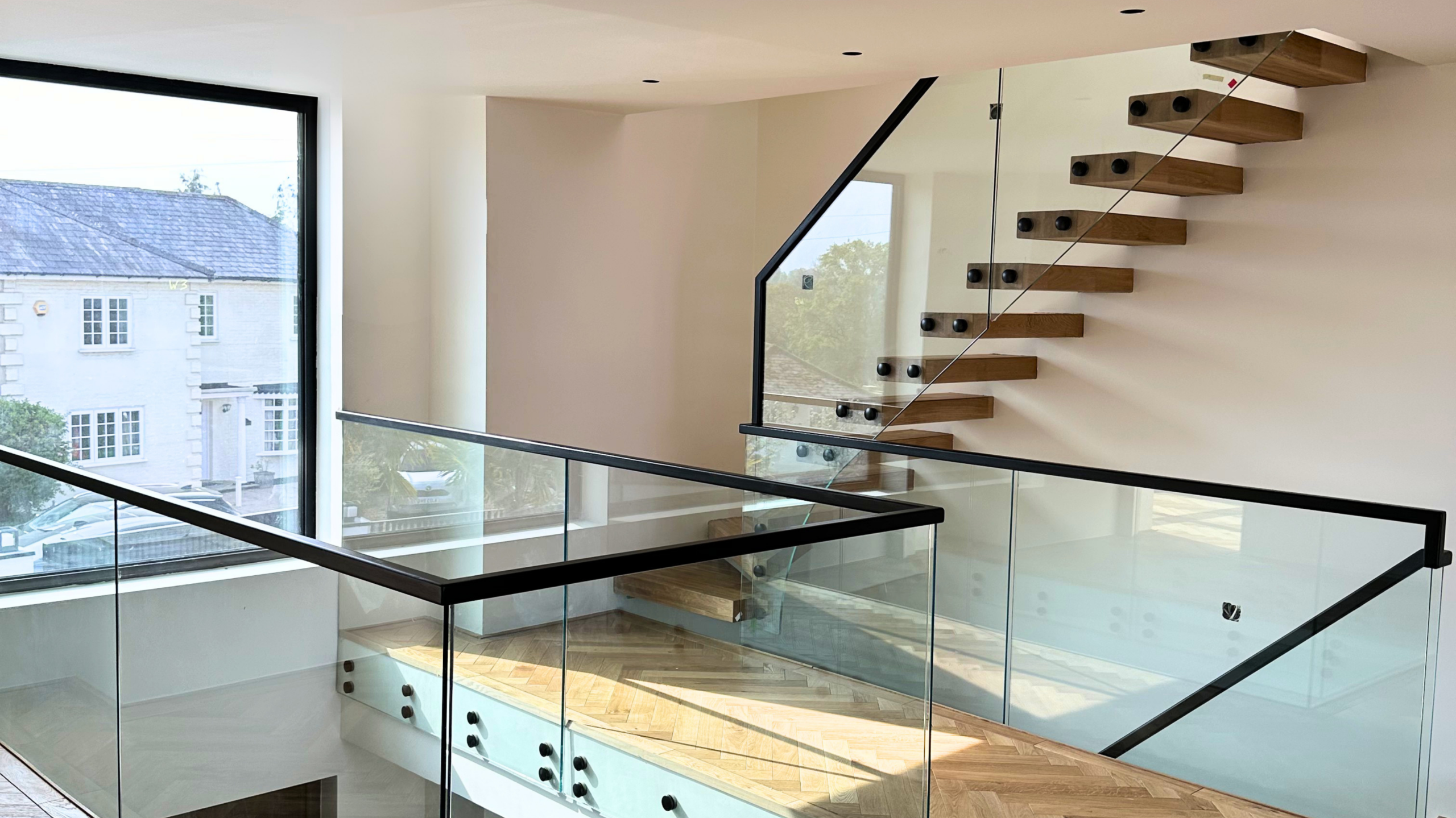 Glass Balustrade Floating Staircase Design